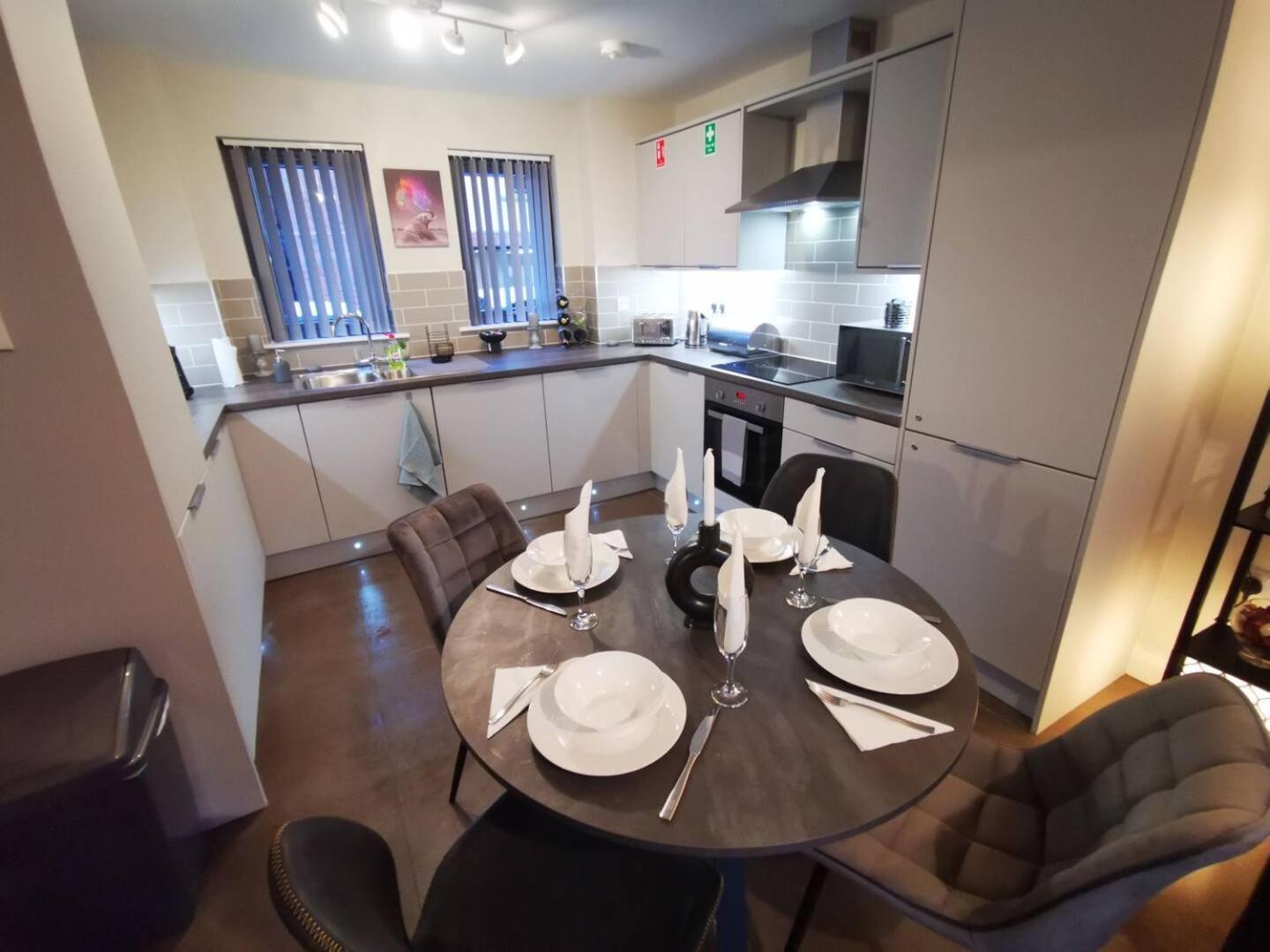 Belfast Central 2 Bedroom Luxurious Modern Stay Exterior foto