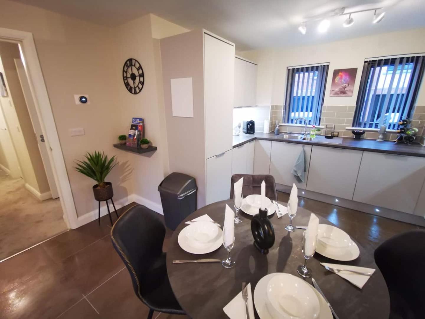 Belfast Central 2 Bedroom Luxurious Modern Stay Exterior foto