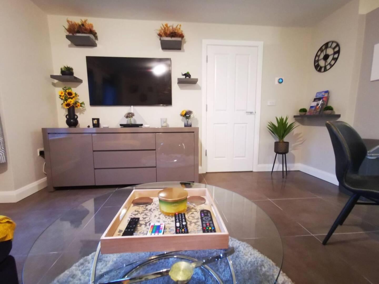 Belfast Central 2 Bedroom Luxurious Modern Stay Exterior foto